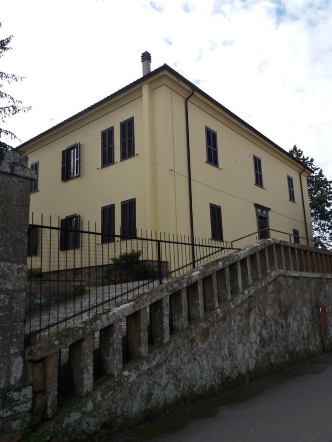 Ostello Ortensi Farnese Luaran gambar